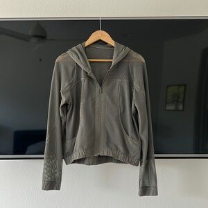 Lululemon Relaxed Fit Mesh Olive Green Women's Jacket